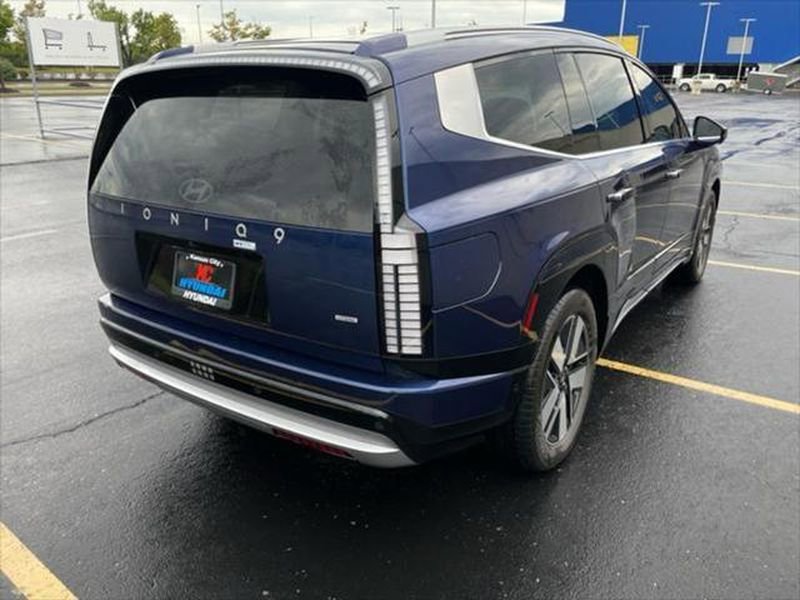 New 2026 Hyundai Ioniq 9 SEL image 5