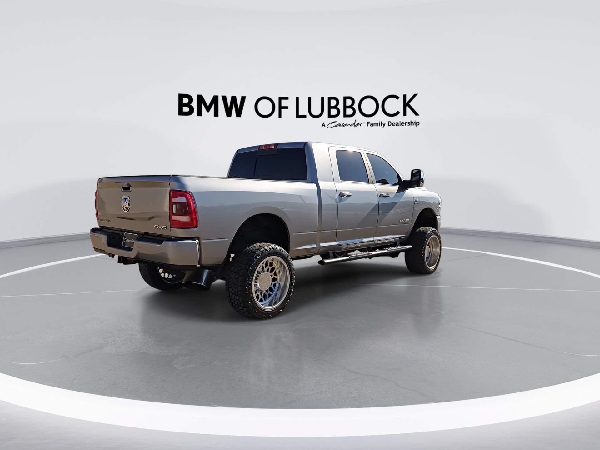 Used 2023 RAM 2500 Laramie AWD/4WD image 9