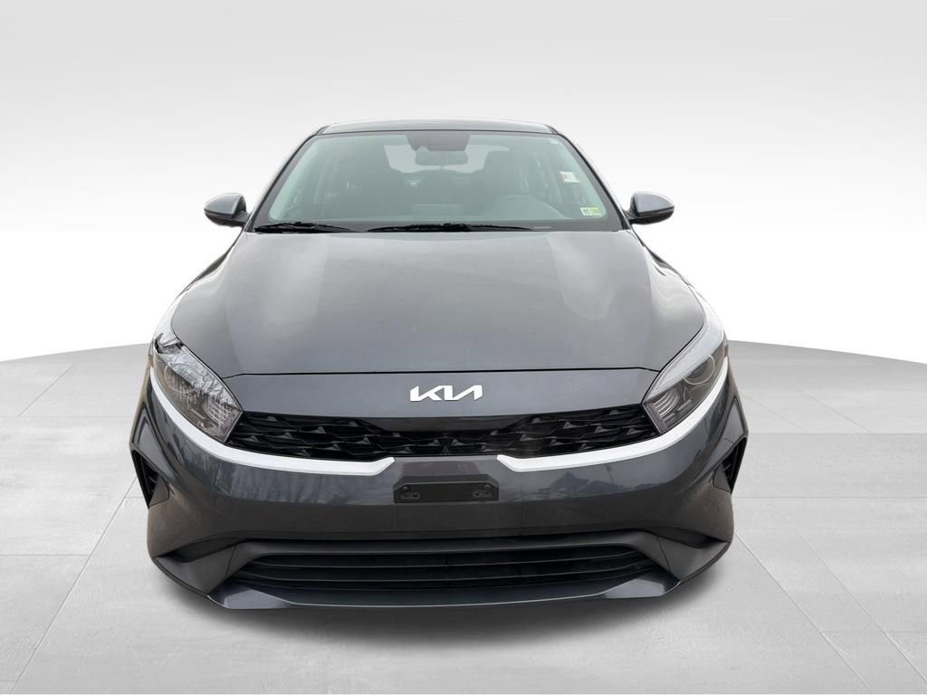 Used 2023 Kia Forte LXS w/ LXS Technology Package image 9