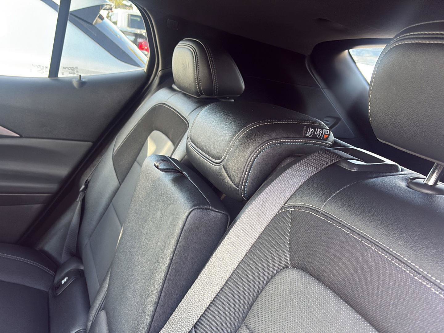 Used 2024 Chevrolet Equinox EV LT FWD image 33