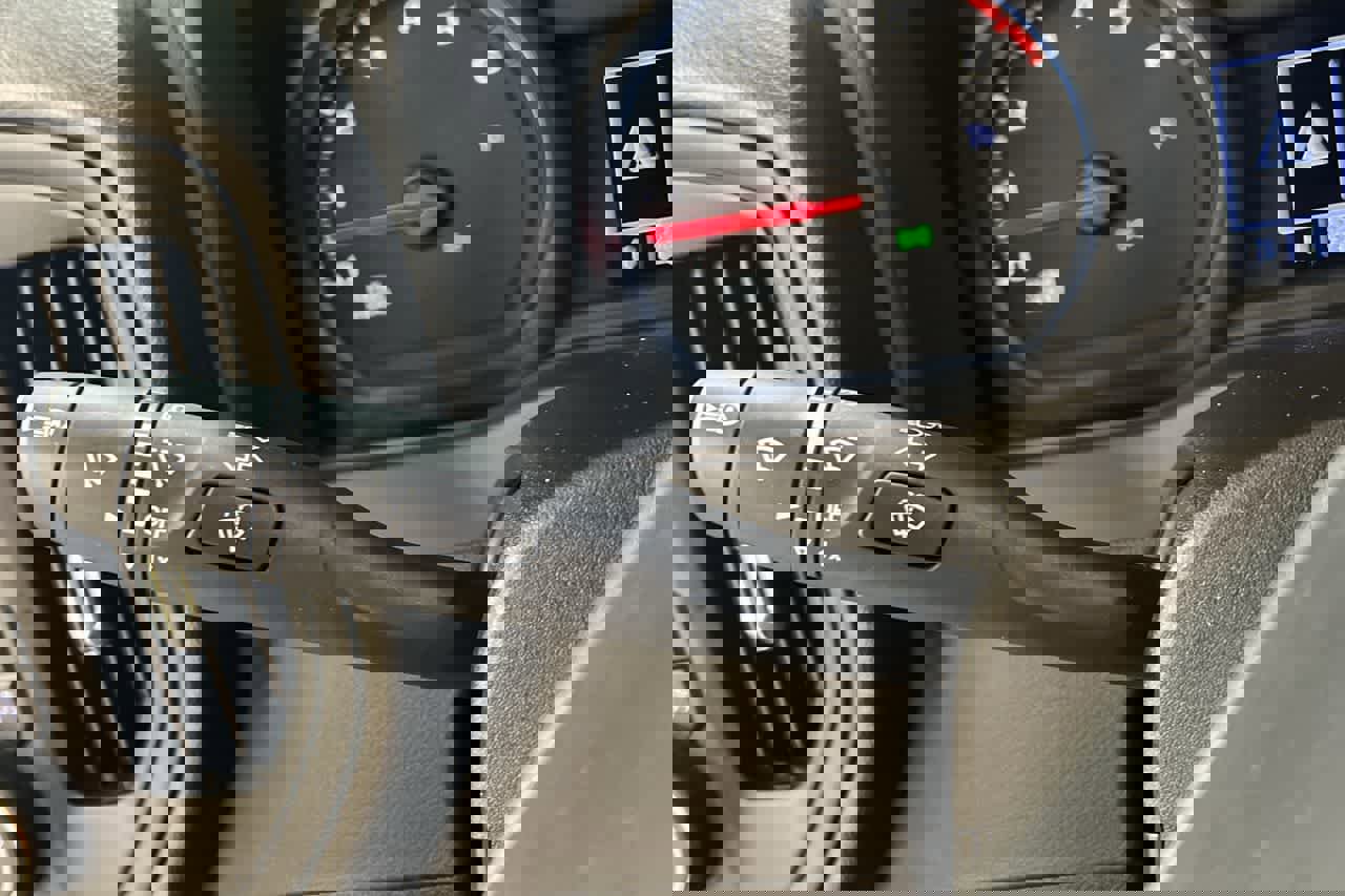 Used 2024 Chevrolet Silverado 2500 Custom w/ Custom Convenience Package image 18