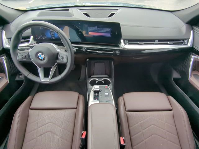 Used 2025 BMW X2 xDrive28i image 17