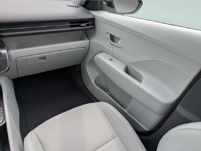 New 2027 Hyundai Kona SE FWD image 14