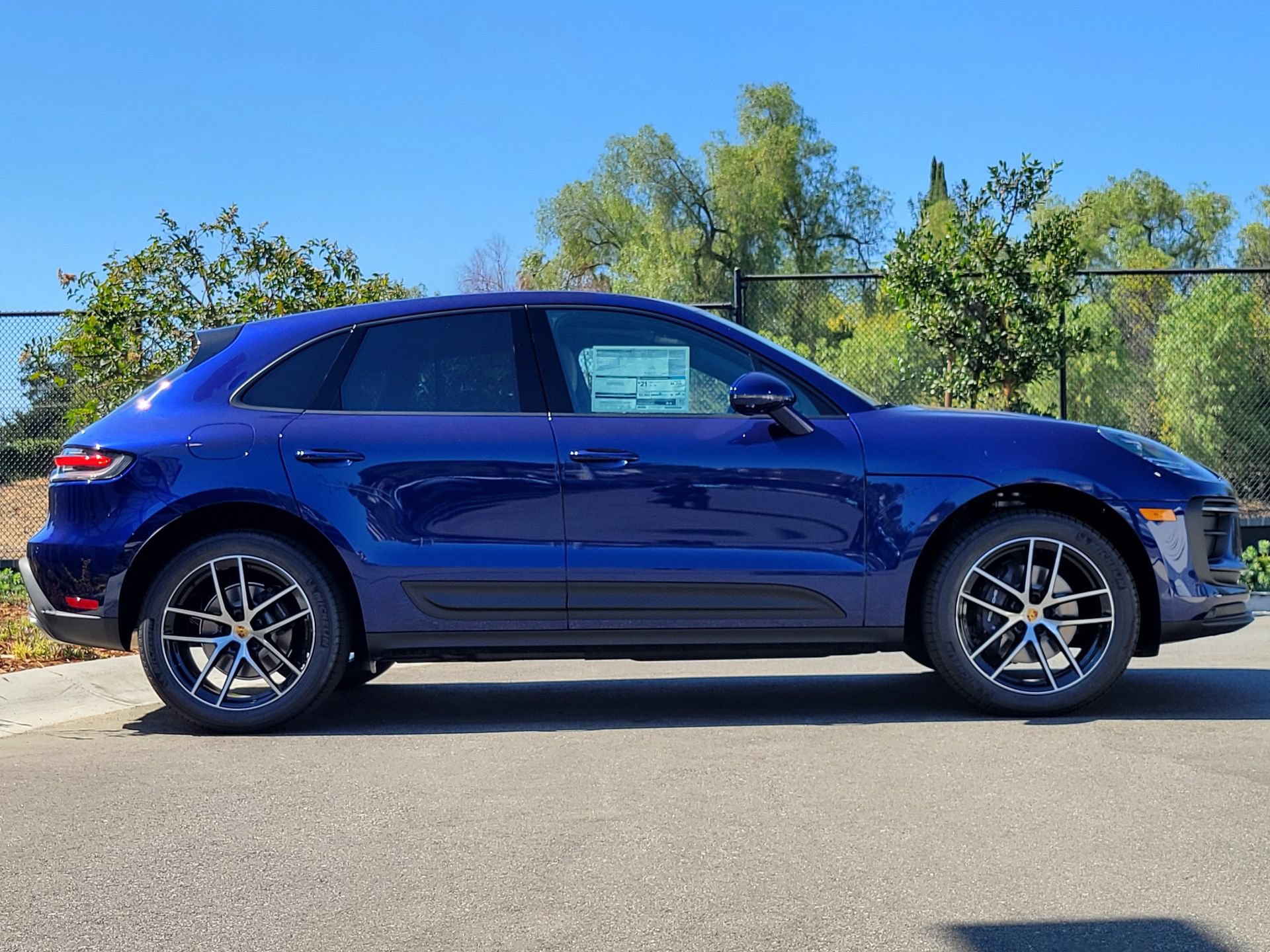 Used 2026 Porsche Macan Turbo AWD/4WD image 8