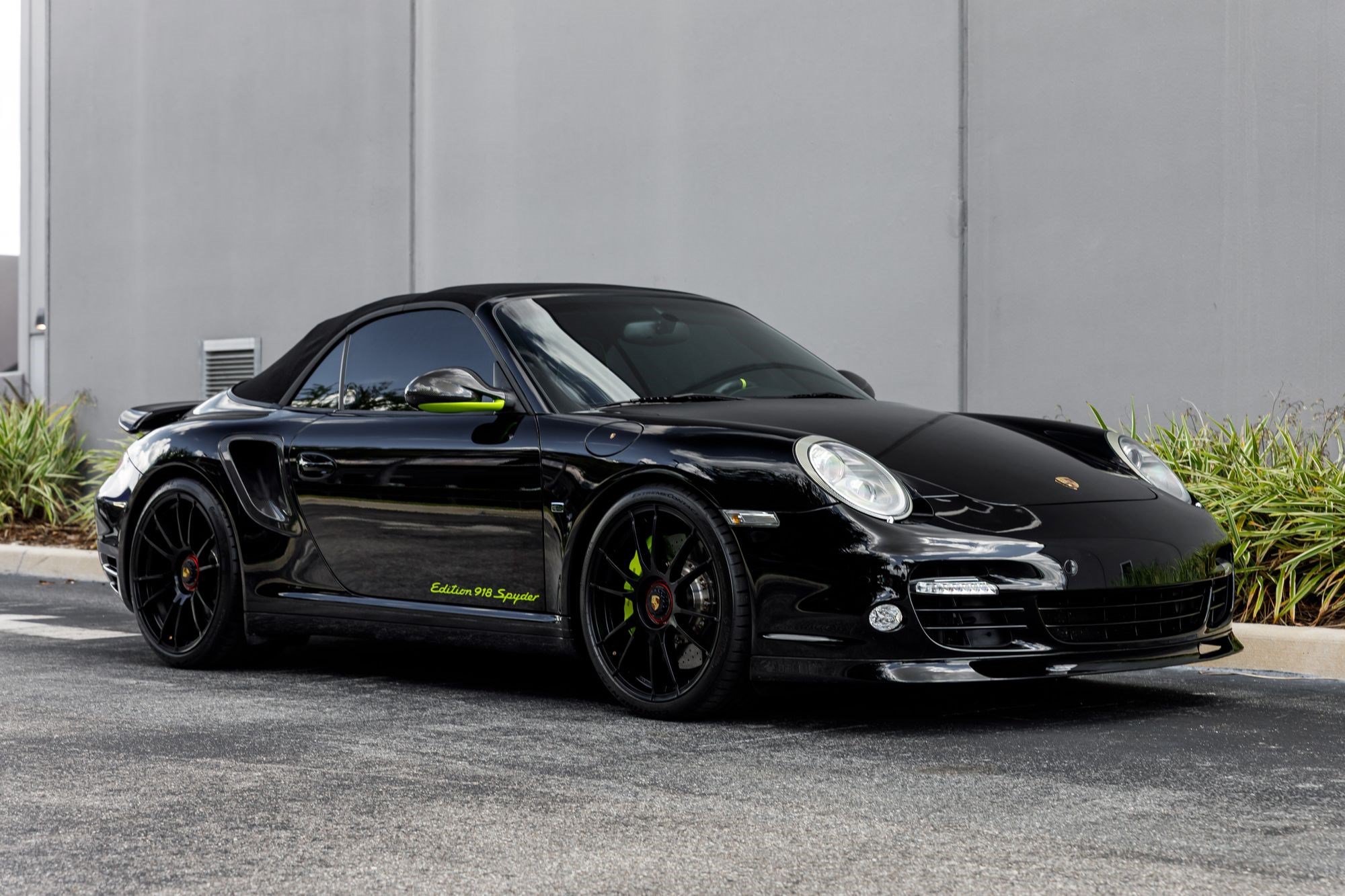 Used 2012 Porsche 911 Turbo S AWD/4WD image 39