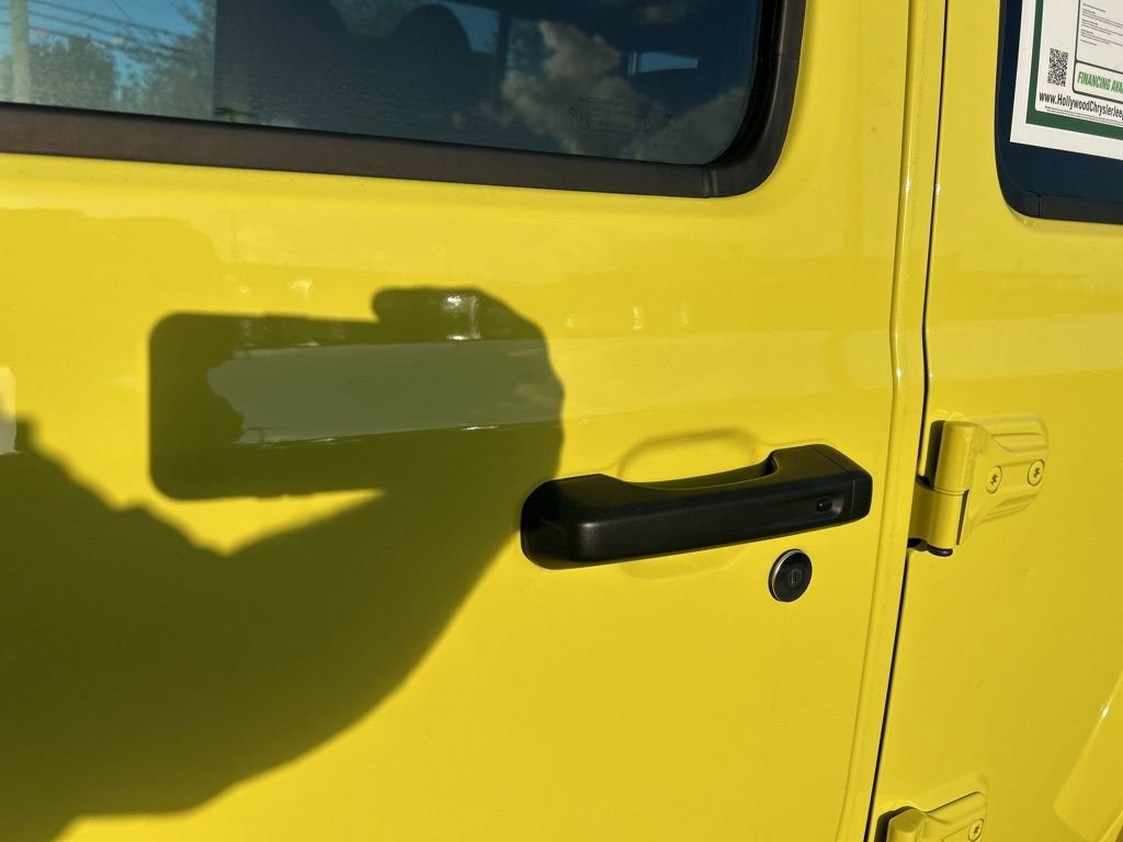 Used 2023 Jeep Wrangler Unlimited Sahara w/ Cold Weather Group image 21