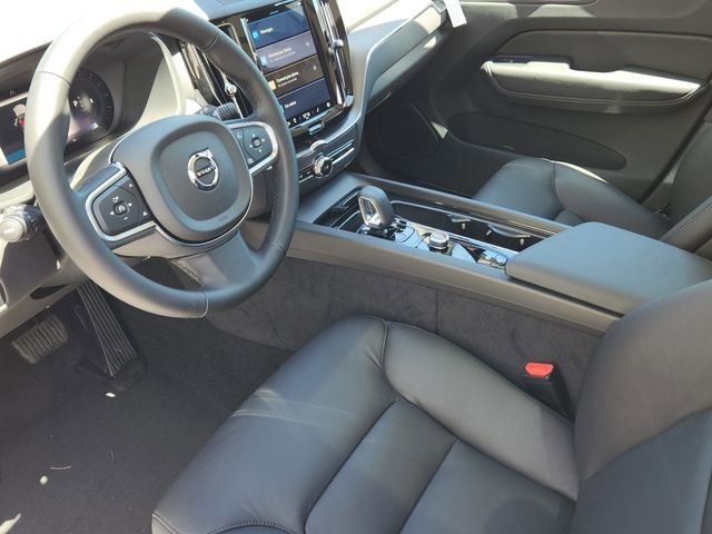 New 2025 Volvo XC60 B5 Core w/ Climate Package image 8