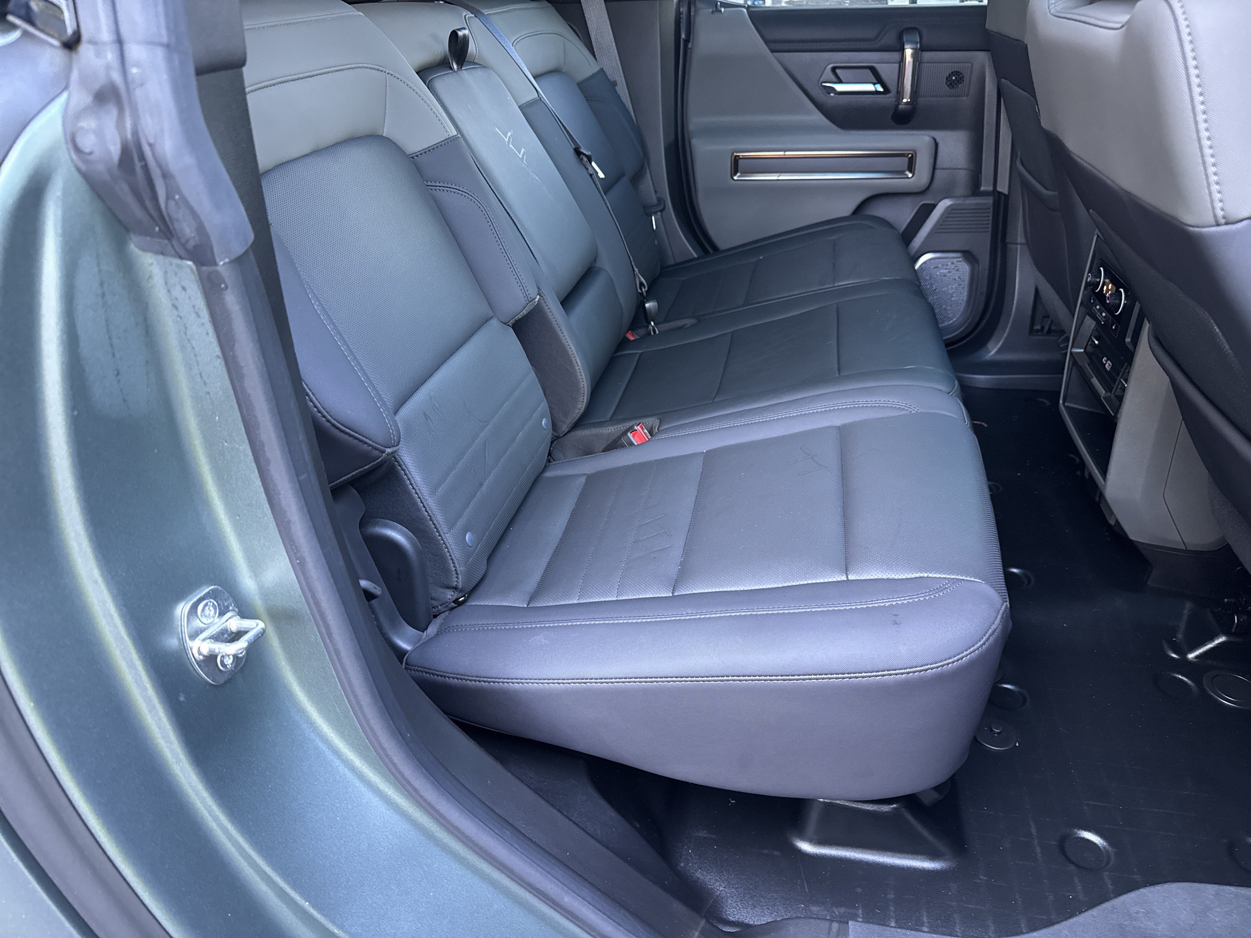 Used 2024 GMC Hummer EV 3X w/ LPO, Illumination Package AWD/4WD image 16