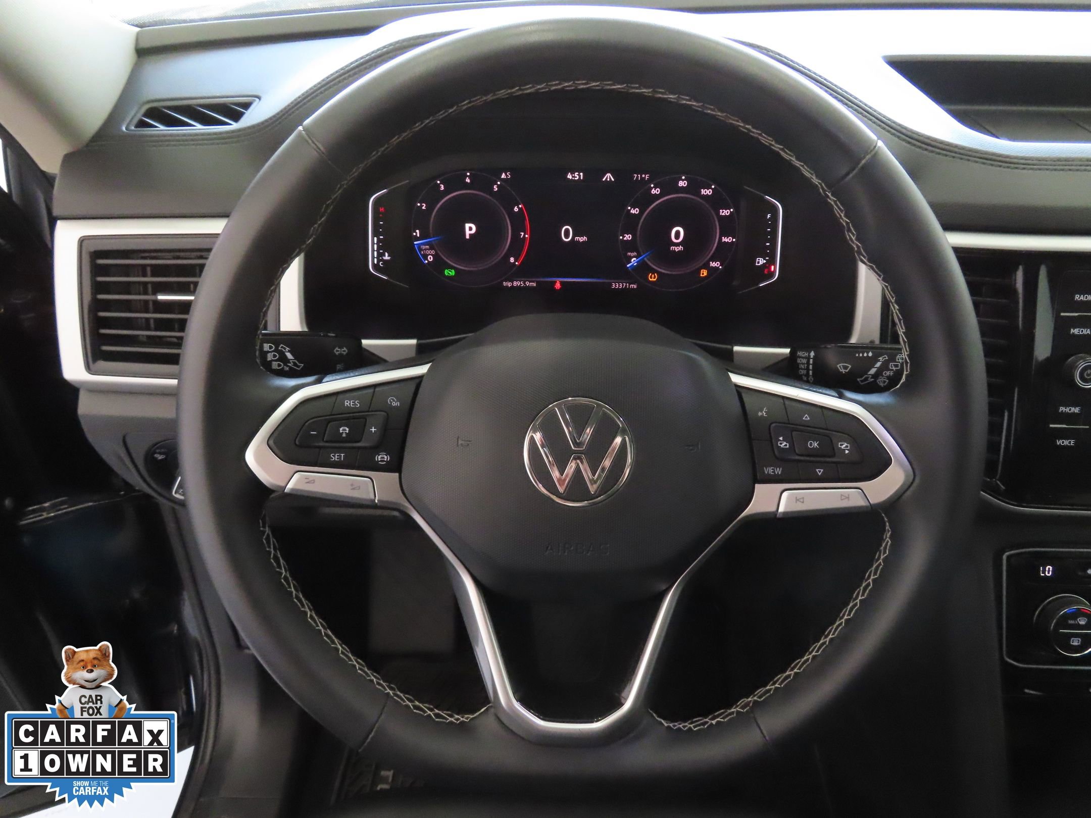 Used 2023 Volkswagen Atlas SE w/ Panoramic Sunroof Package image 17
