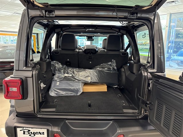 New 2025 Jeep Wrangler Unlimited Rubicon 392 image 30