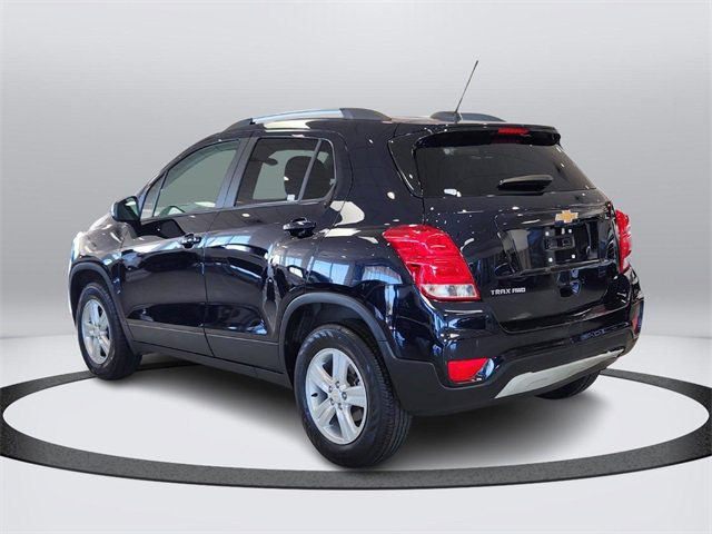 Used 2022 Chevrolet Trax LT w/ LT Convenience Package image 3
