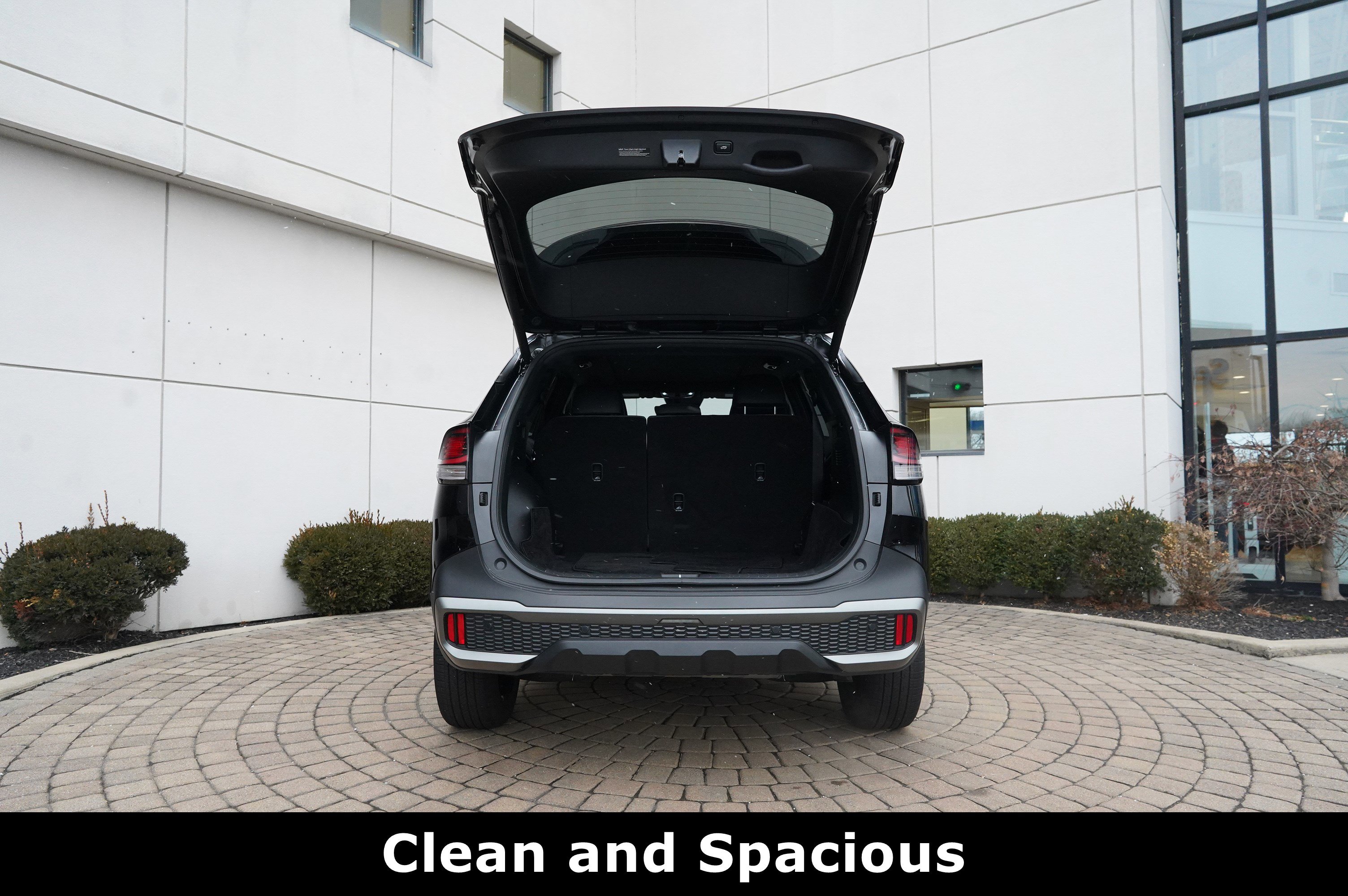 Used 2024 Kia Sportage X-Line w/ X-Line Premium Package image 16