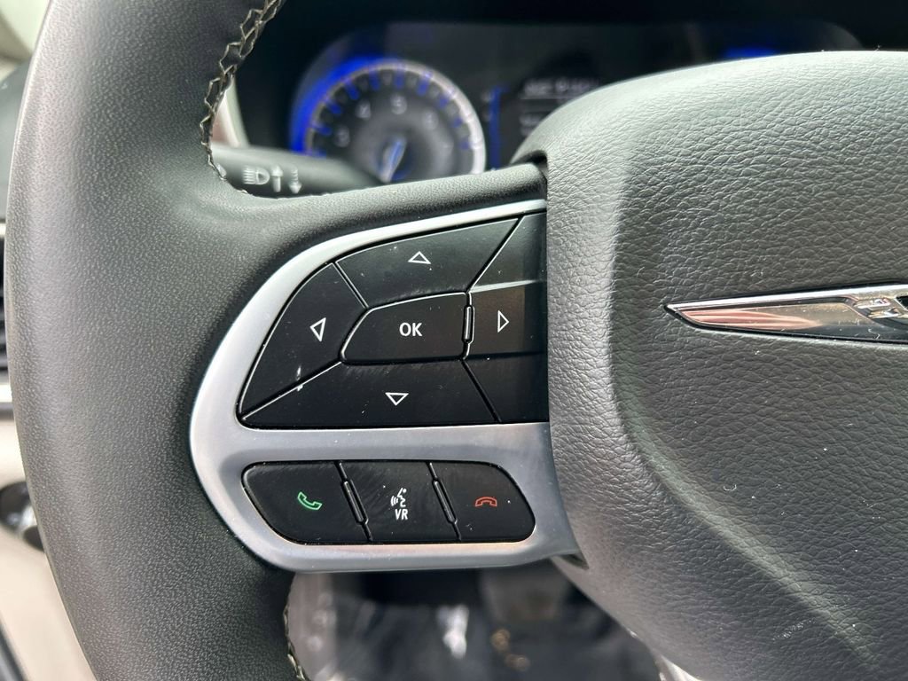 Used 2023 Chrysler Voyager LX FWD image 19