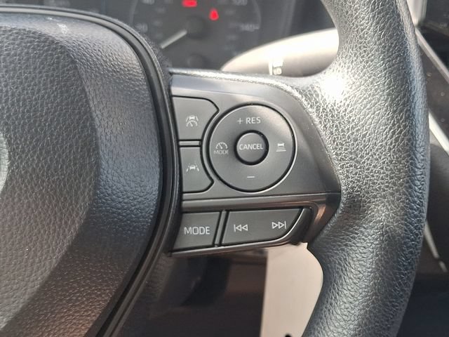 Used 2025 Toyota Corolla LE FWD image 20