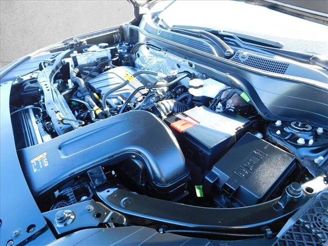 Used 2025 Chevrolet Trax LT FWD image 30