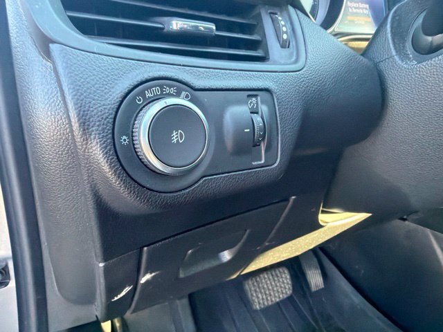 Used 2020 Buick Envision Essence FWD image 40