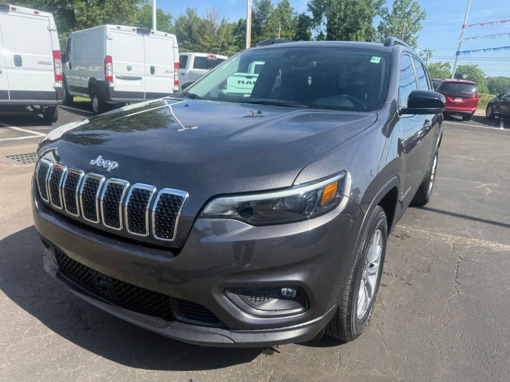 Used 2022 Jeep Cherokee Latitude Lux w/ Mopar Interior Package AWD/4WD image 7