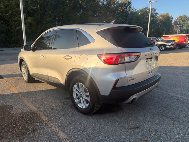 Used 2020 Ford Escape SE AWD/4WD image 4