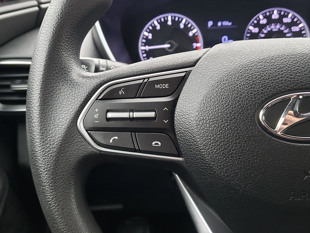 Used 2020 Hyundai Santa Fe SE image 25