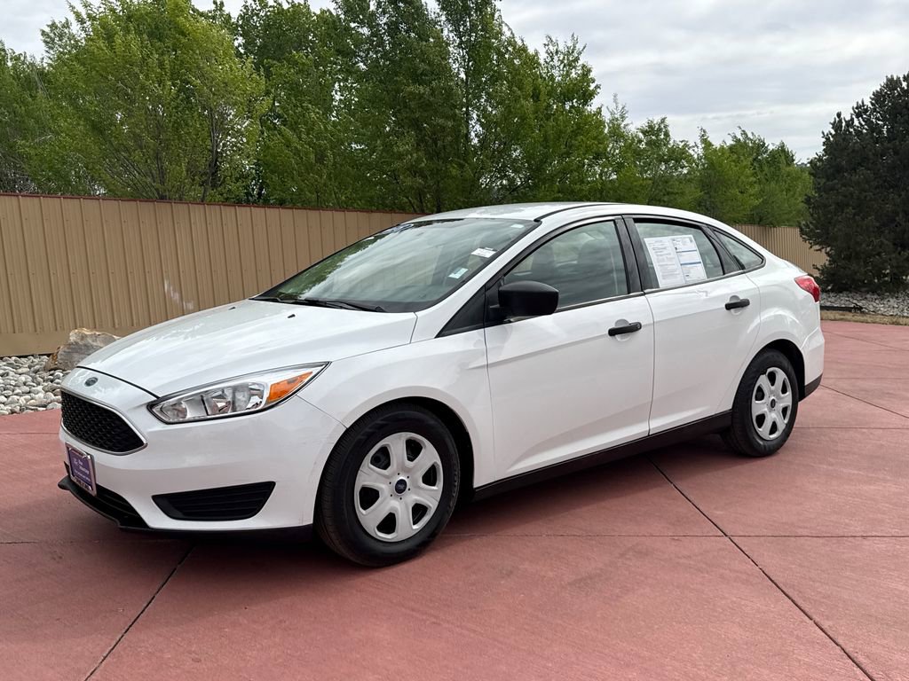 Certified 2018 Ford Focus S FWD image 3