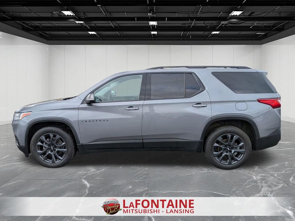 Used 2021 Chevrolet Traverse RS w/ LPO, Cargo Package FWD image 2