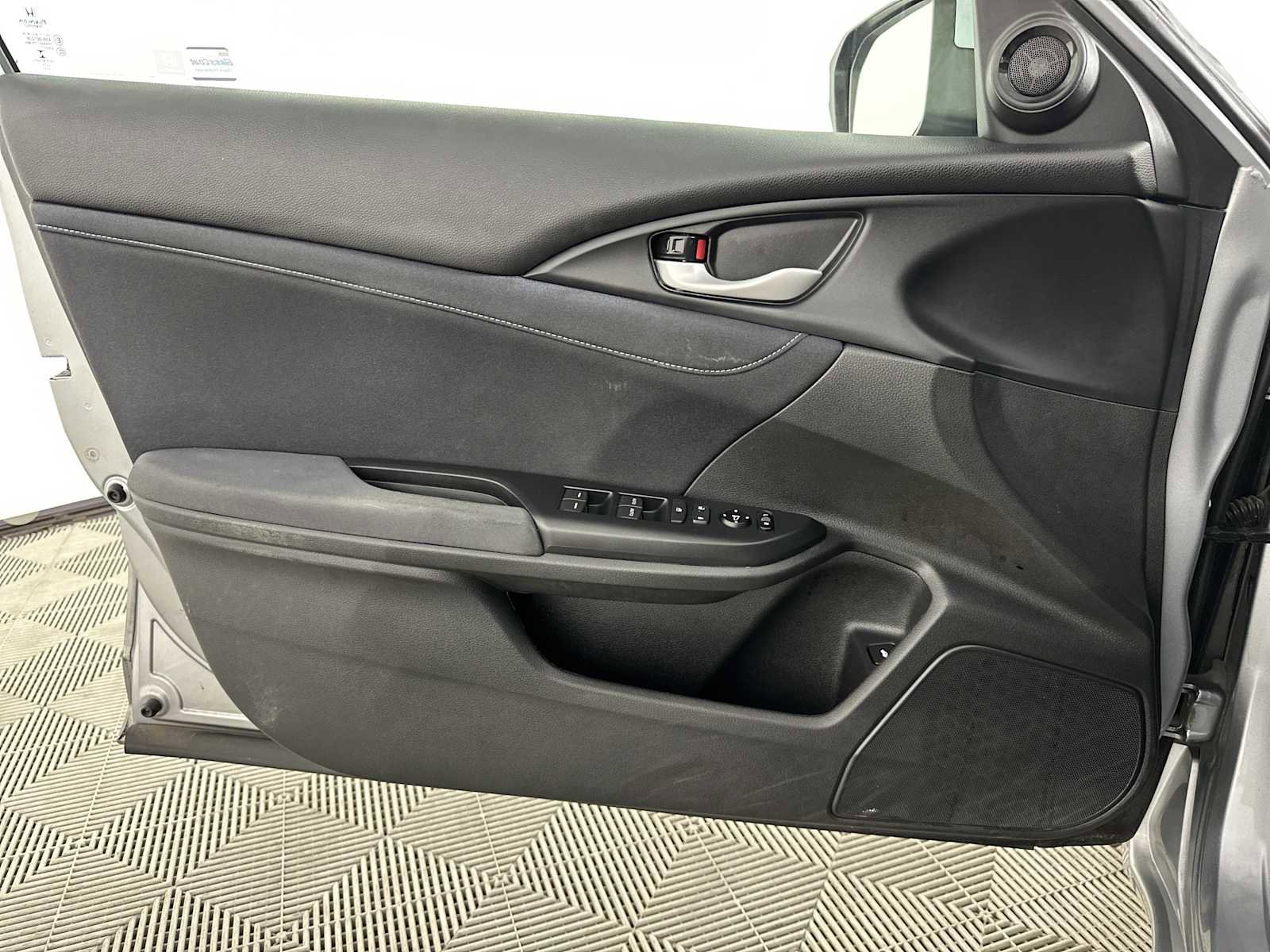 Used 2019 Honda Insight EX image 15