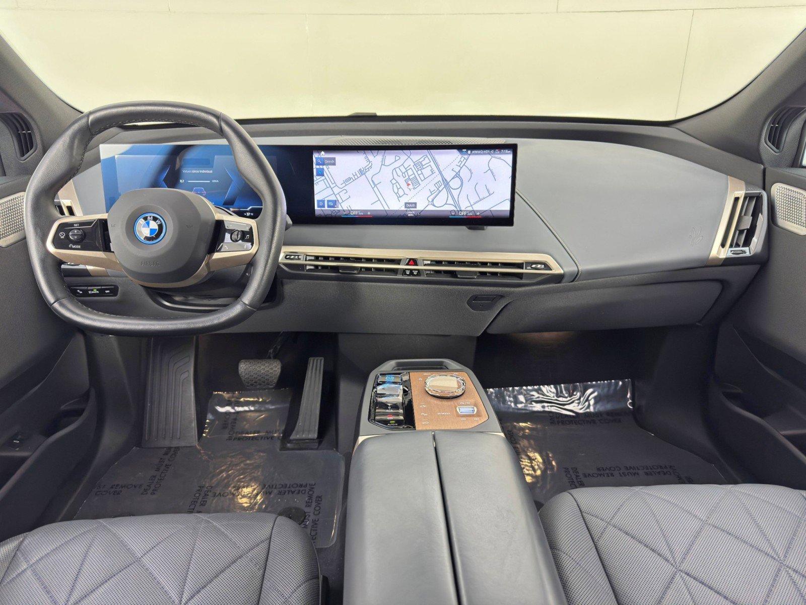 Used 2023 BMW iX M60 w/ Executive Package image 12