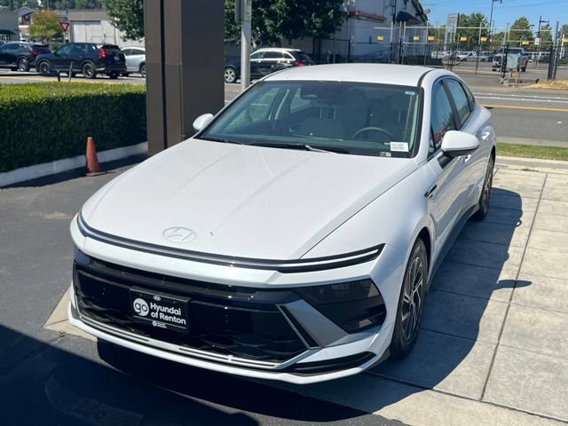 New 2026 Hyundai Sonata Blue FWD image 3