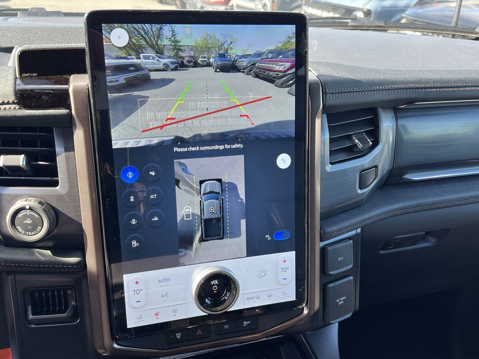 New 2025 Ford F150 Lightning Lariat image 19