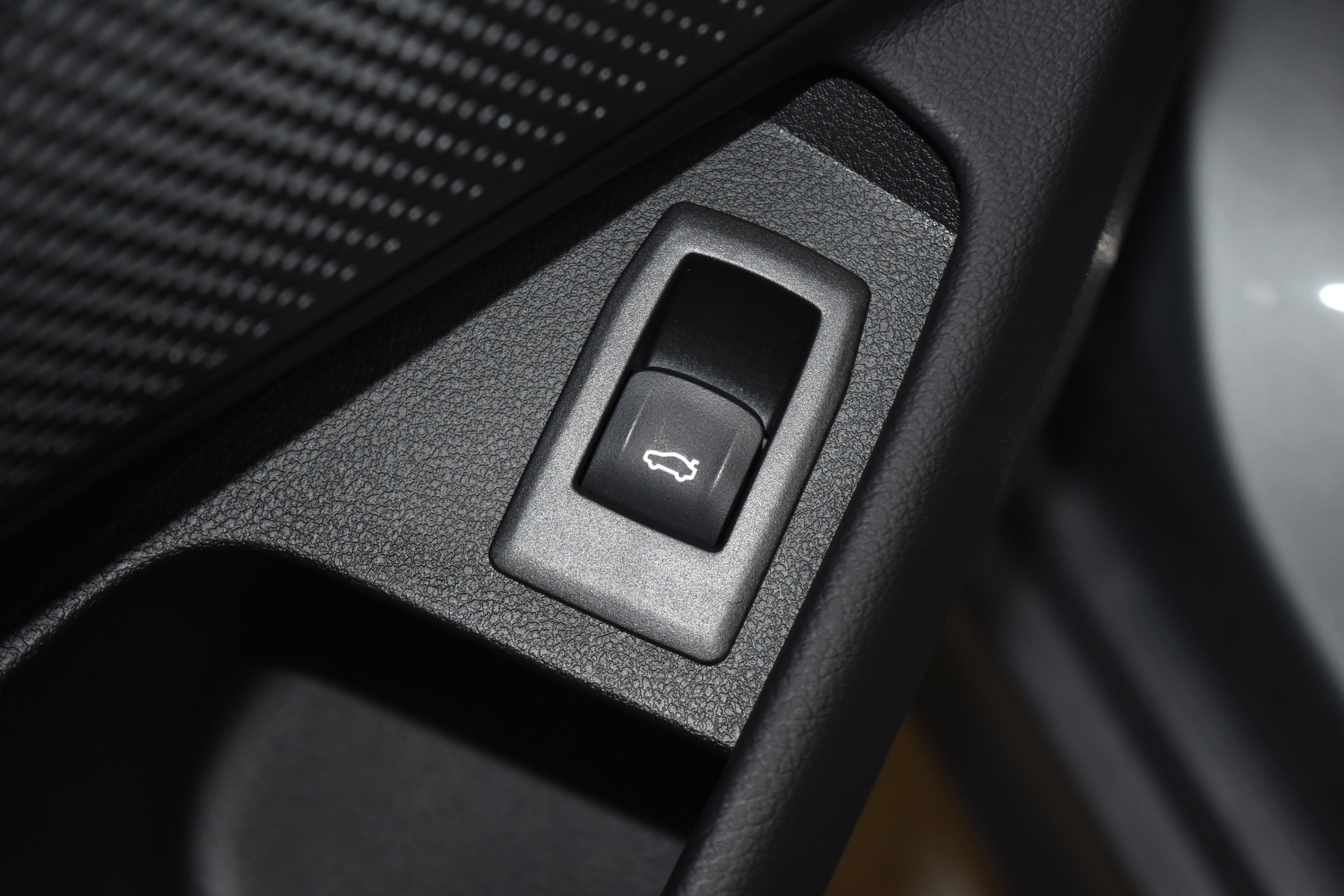 New 2026 BMW 330i xDrive Sedan w/ Premium Package image 6