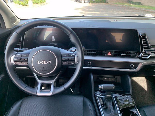 Used 2024 Kia Sportage EX AWD/4WD image 14
