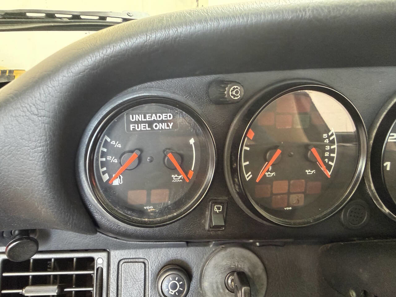 Used 1991 Porsche 911 Targa image 26