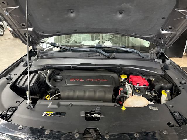 Used 2019 Jeep Compass Latitude w/ Popular Equipment Group FWD image 28