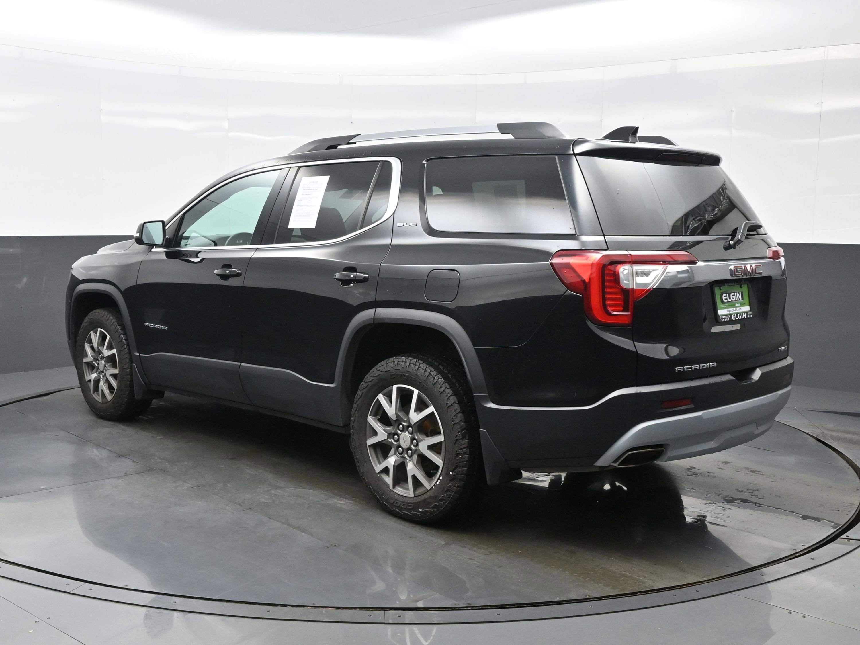 Used 2022 GMC Acadia SLE w/ Driver Convenience Package AWD/4WD image 4