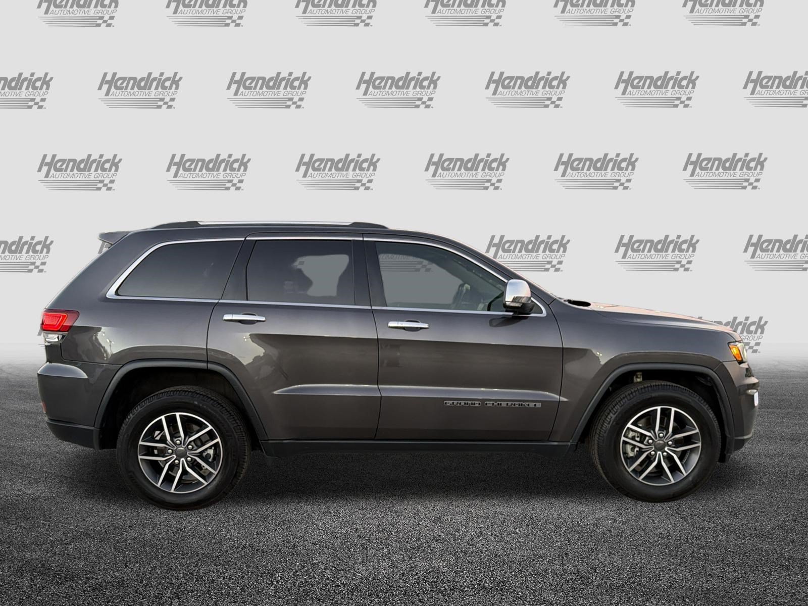 Used 2021 Jeep Grand Cherokee Limited w/ Premium Lighting Group AWD/4WD image 11
