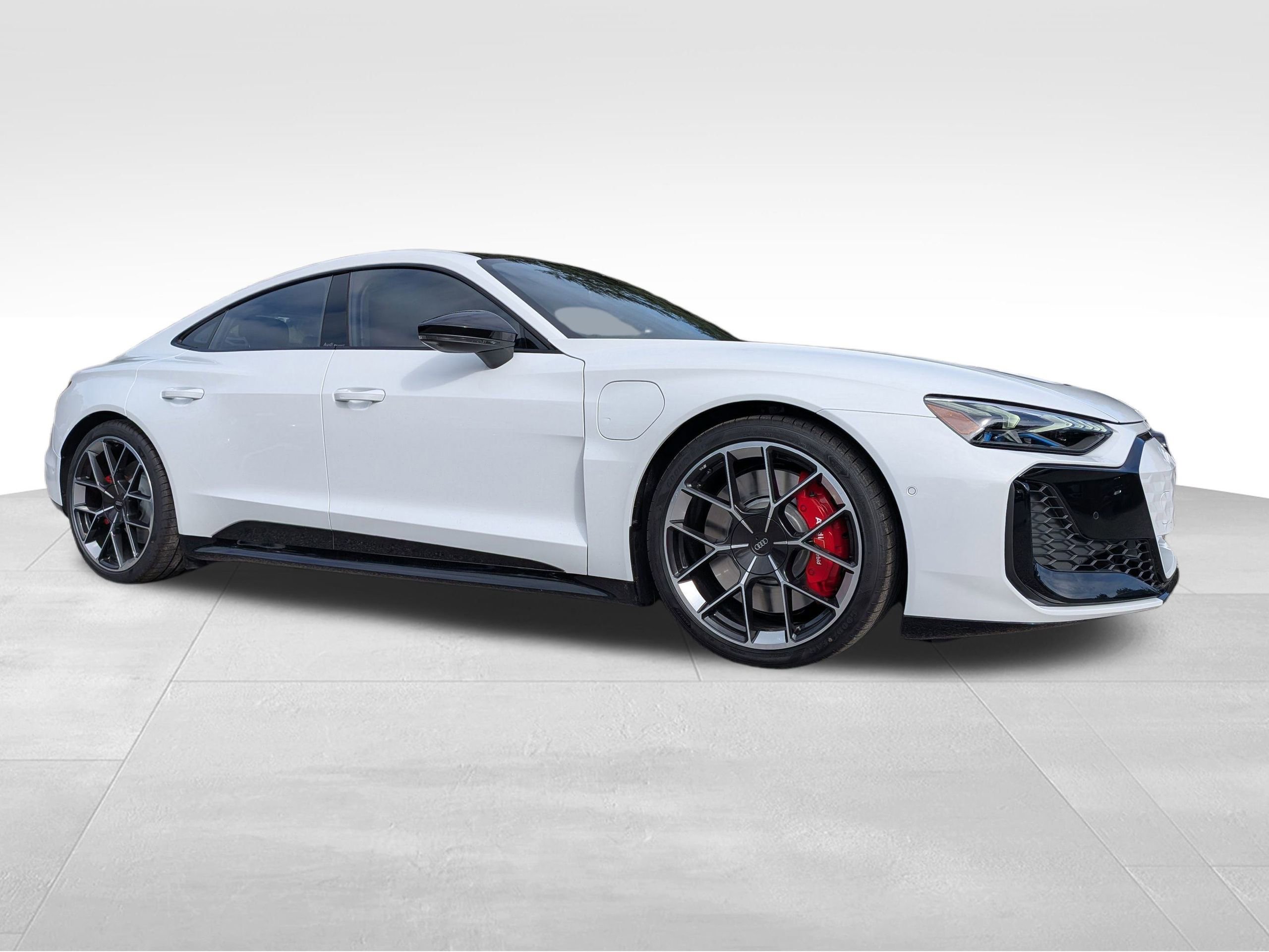 New 2026 Audi RS e-tron GT performance image 1