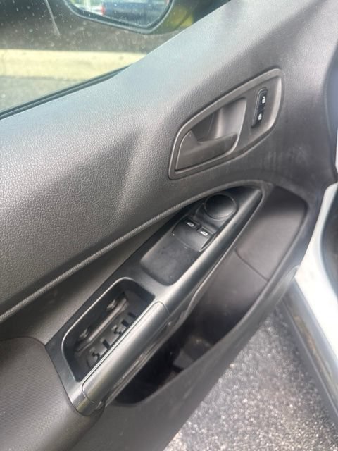 Used 2017 Ford Transit Connect XL FWD image 18