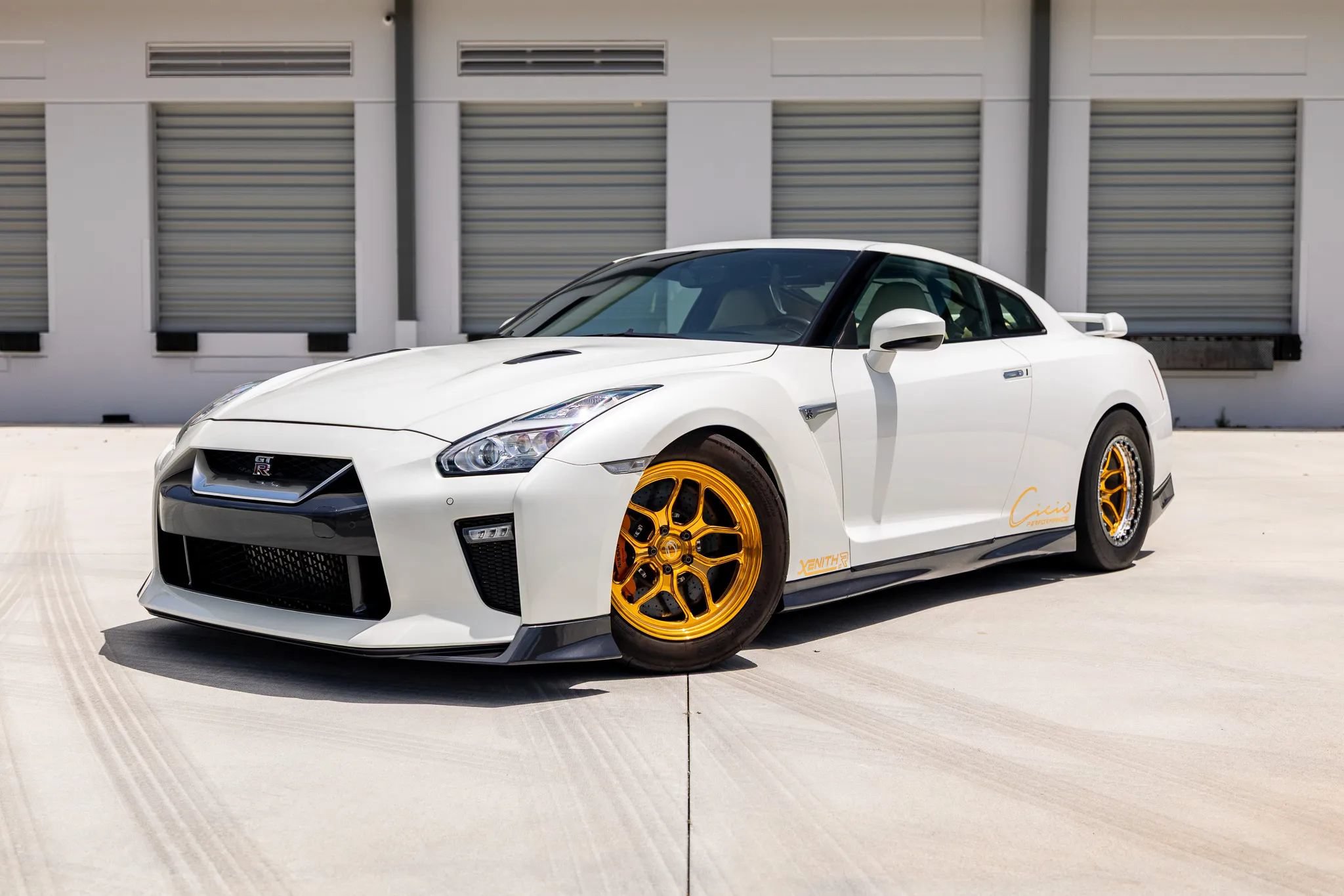 Used 2017 Nissan GT-R Premium w/ Premium Interior Package AWD/4WD image 62