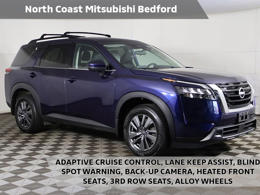 Used 2024 Nissan Pathfinder SV AWD/4WD image 1