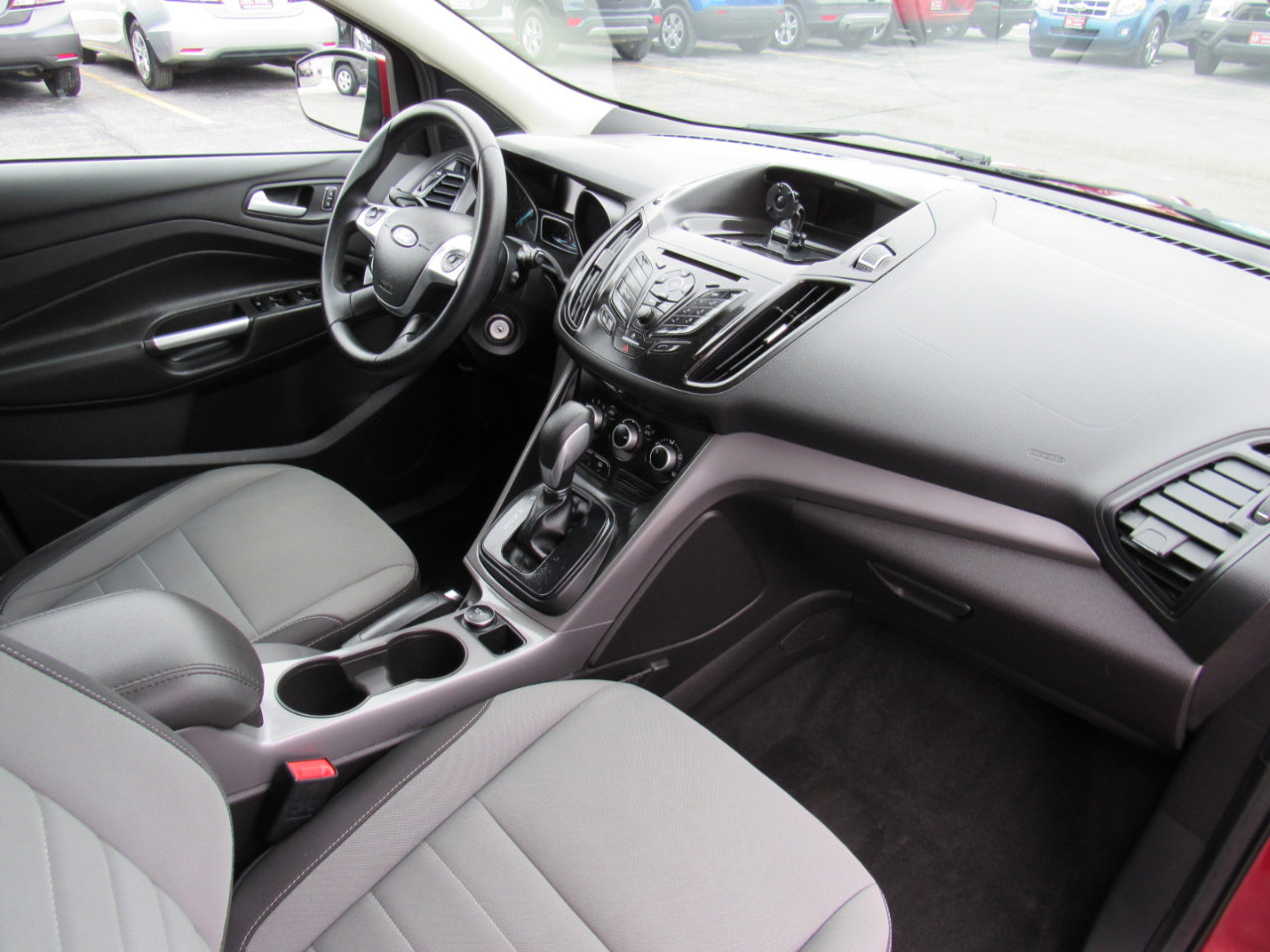 Used 2015 Ford Escape SE image 28