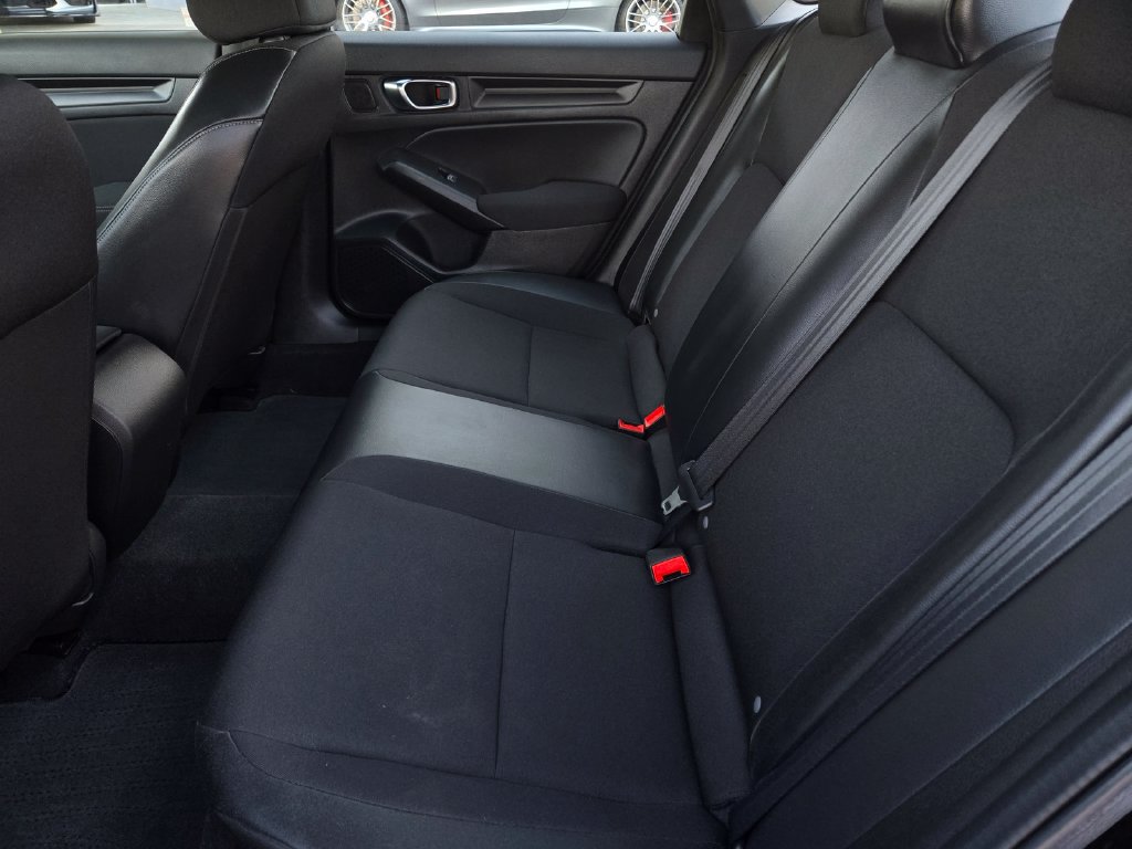 Used 2022 Honda Civic Sport image 12