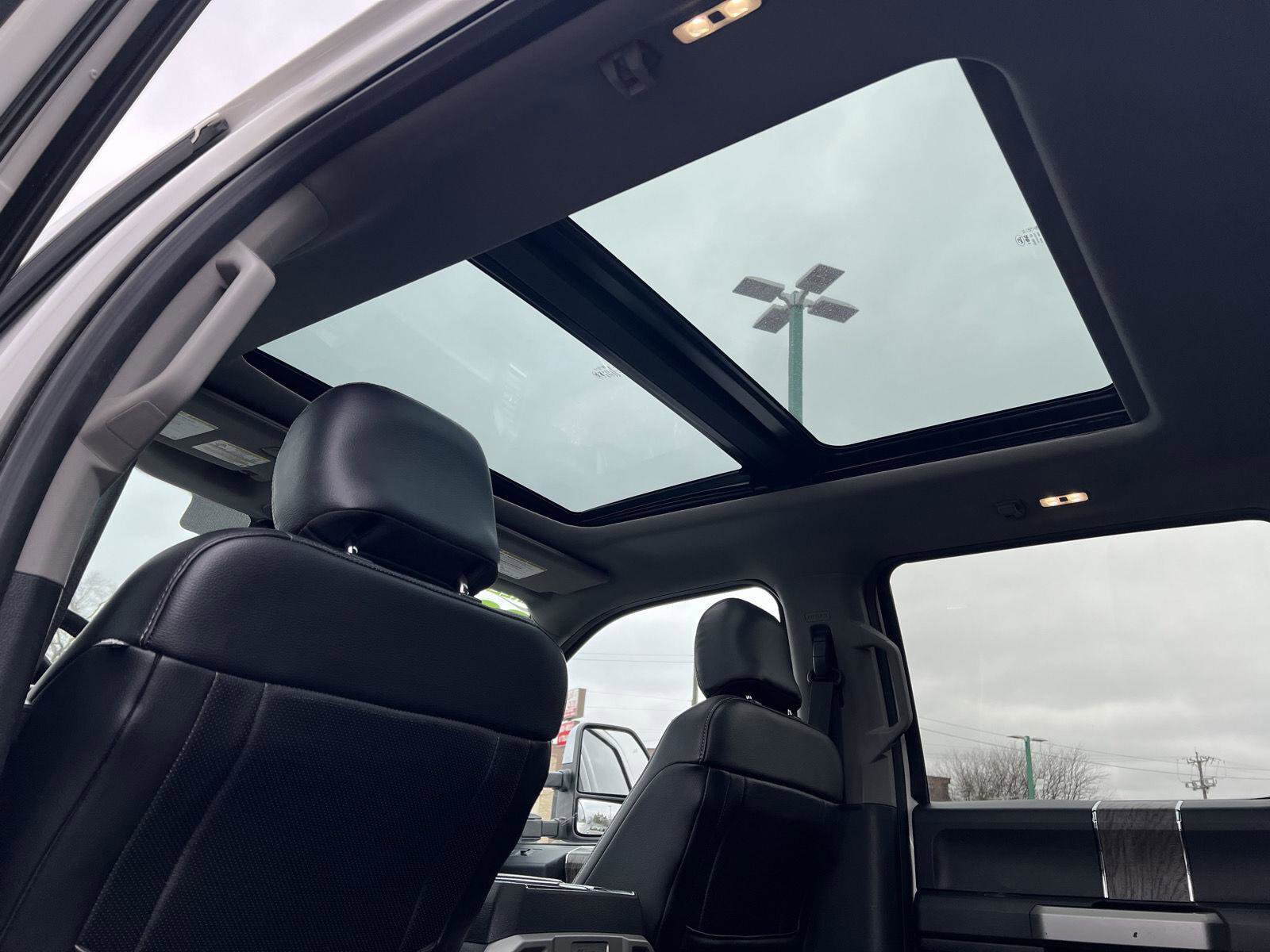 Used 2017 Ford F250 Lariat w/ Lariat Ultimate Package image 42