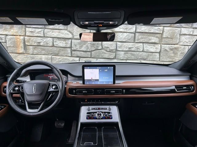 Certified 2023 Lincoln Aviator Reserve w/ Elements Package Plus image 10