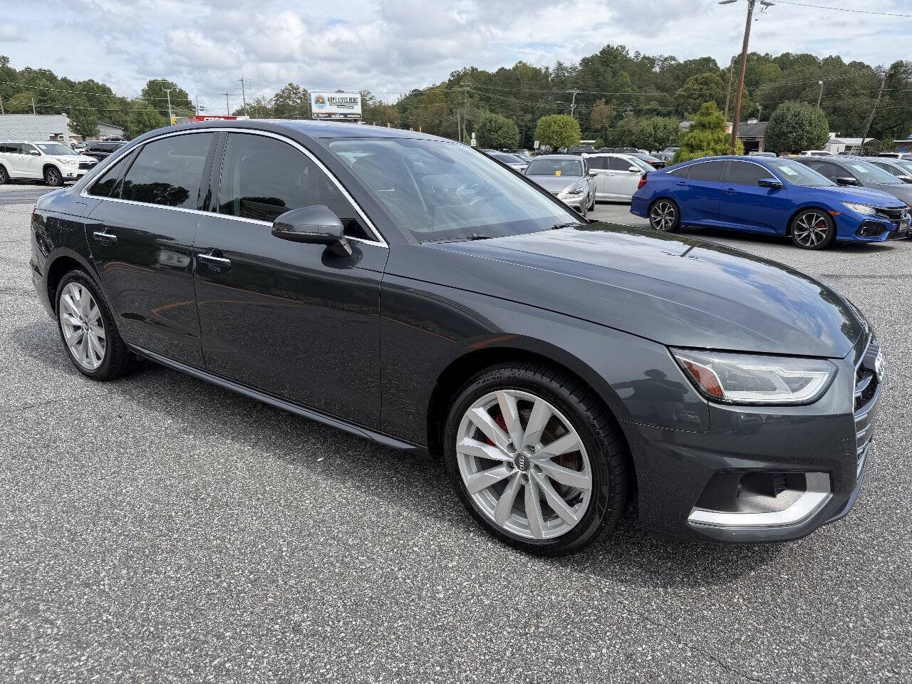 Used 2020 Audi A4 2.0T Premium w/ Convenience Package FWD image 5