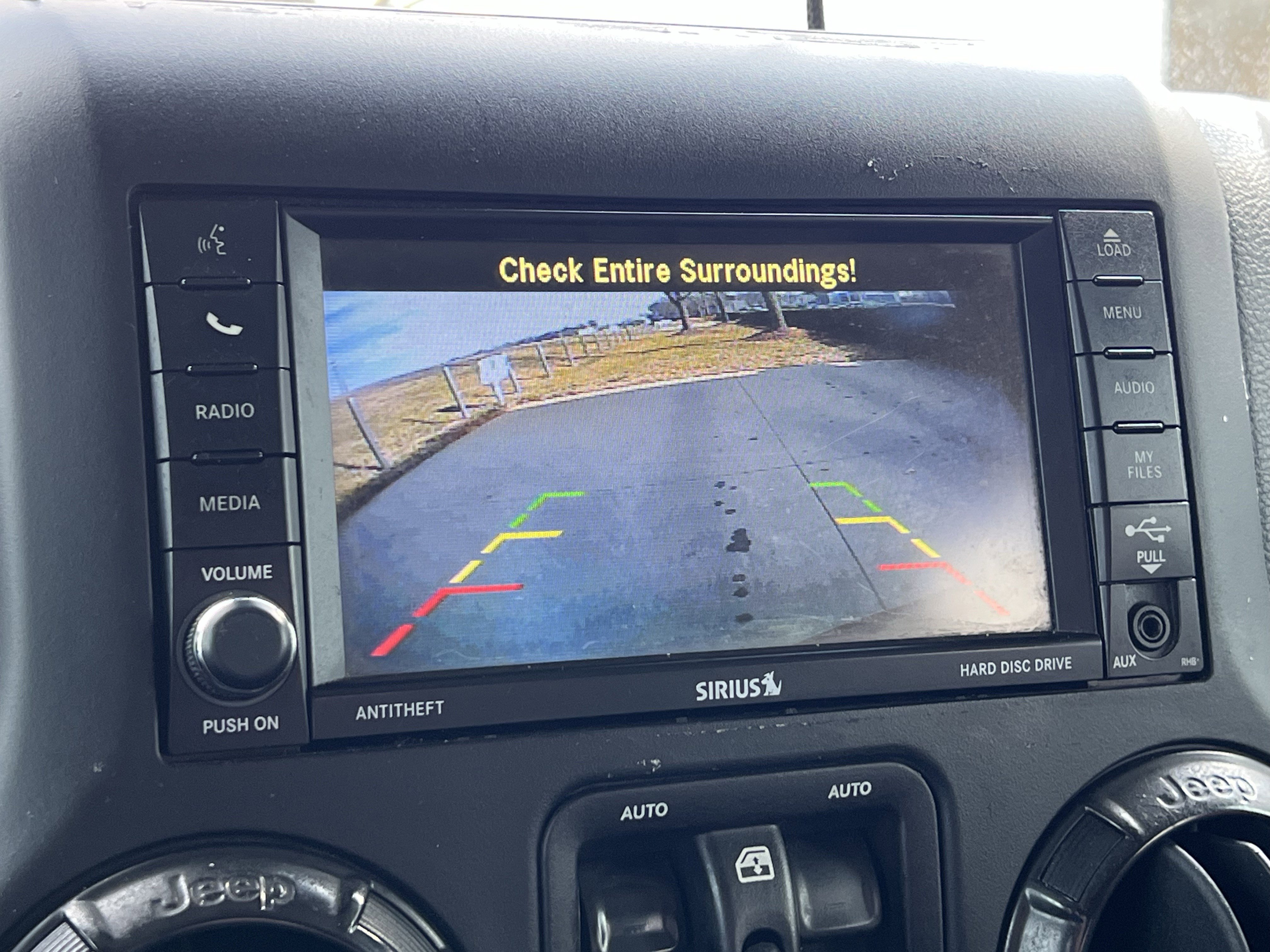 Used 2018 Jeep Wrangler Unlimited Rubicon image 25