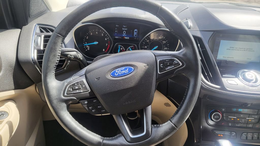 Used 2019 Ford Escape Titanium FWD image 31