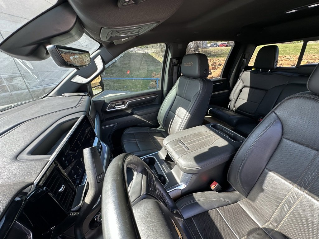 Used 2025 Chevrolet Silverado 2500 High Country w/ Technology Package image 21