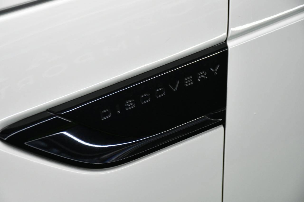 Used 2018 Land Rover Discovery HSE AWD/4WD image 8