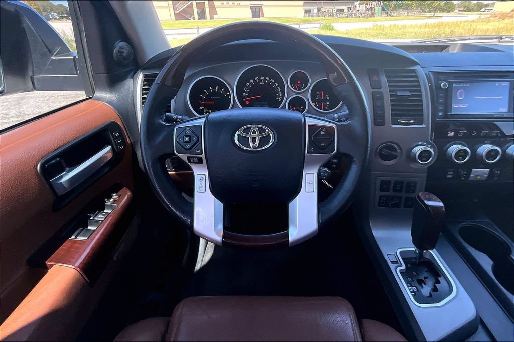Used 2015 Toyota Sequoia Platinum AWD/4WD image 5