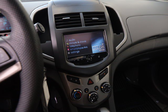 Used 2015 Chevrolet Sonic LT w/ Fun and Sun Package FWD image 9